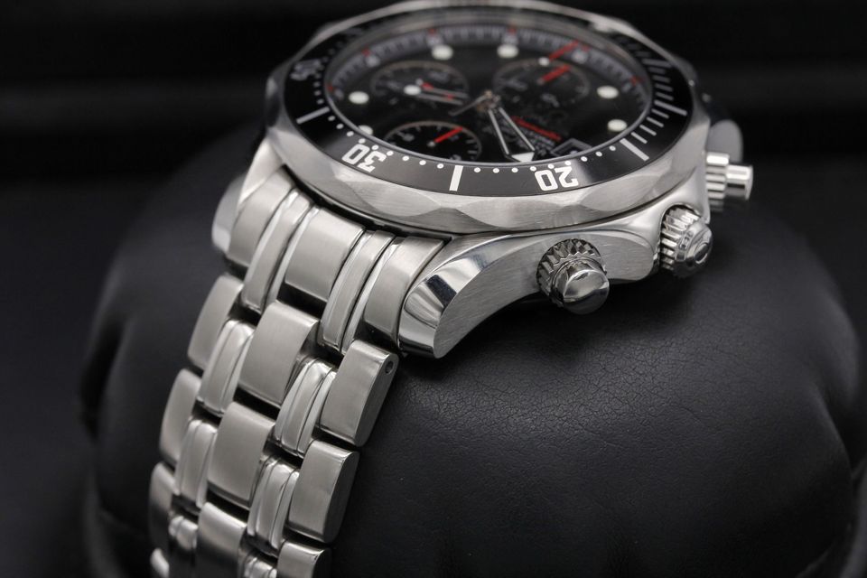Omega Seamaster Chrono Diver 213.30.42.40.01.001 Image 2
